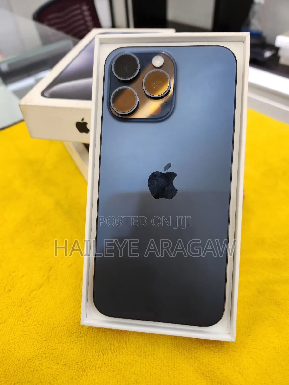 New Apple iPhone 15 Pro Max 256 GB Blue