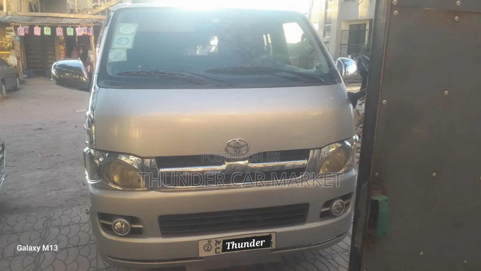 Toyota HiAce 2005 Silver