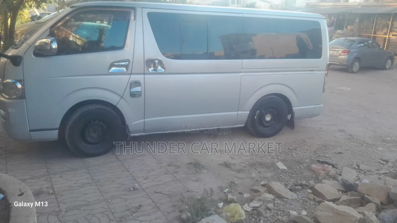 Toyota HiAce 2005 Silver
