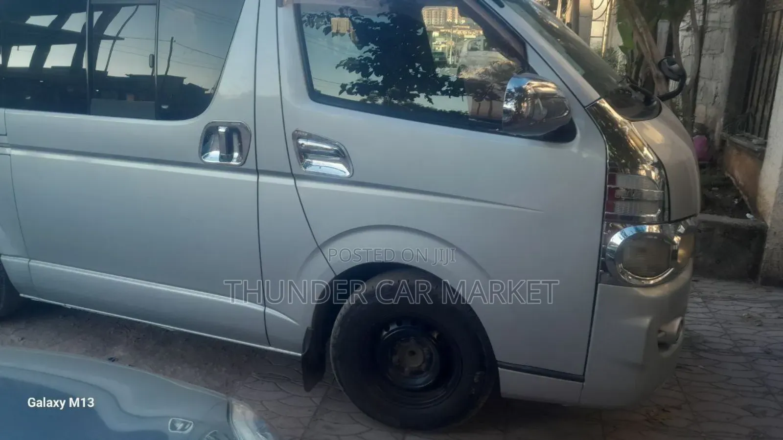 Toyota HiAce 2005 Silver