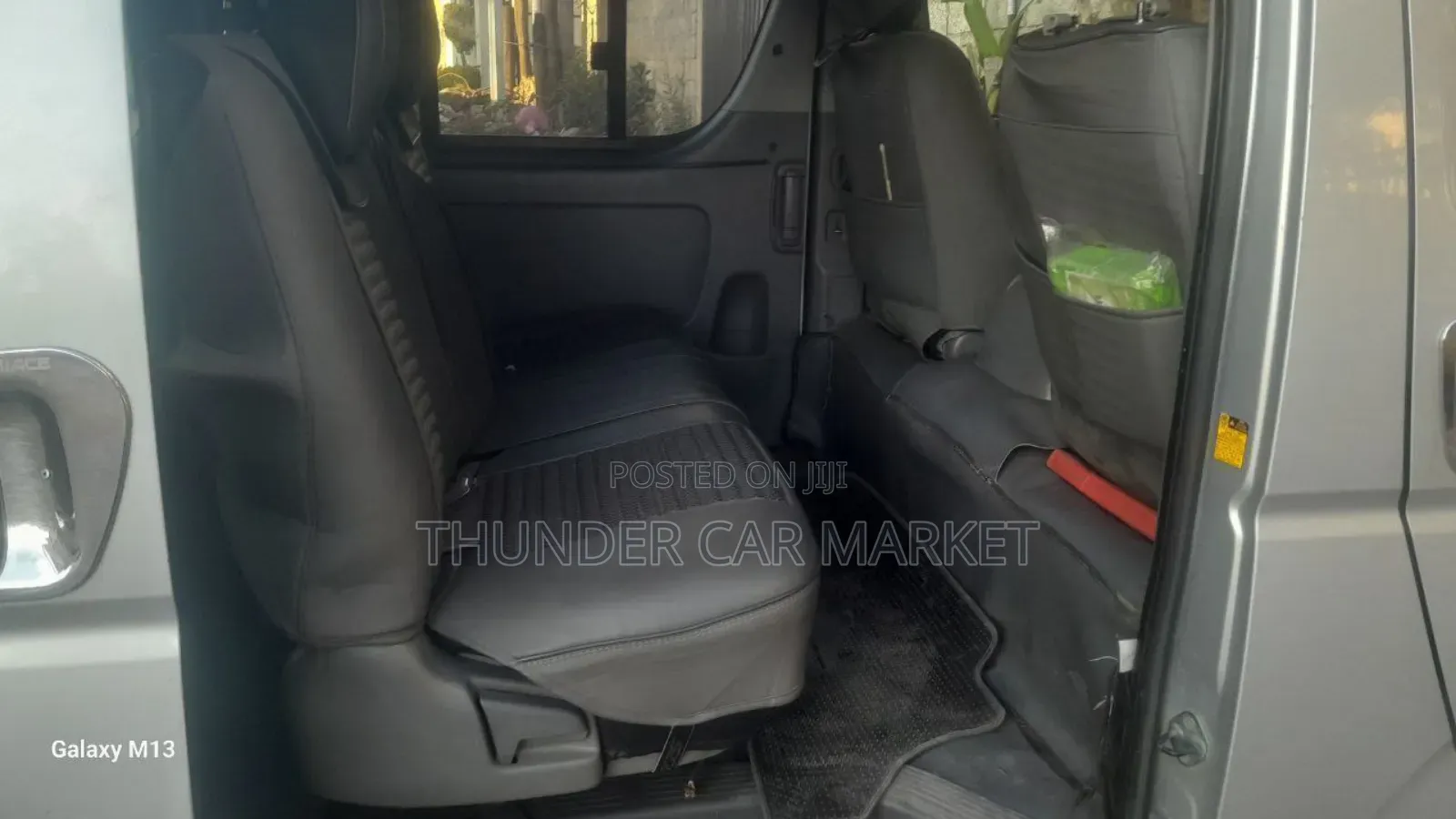 Toyota HiAce 2005 Silver
