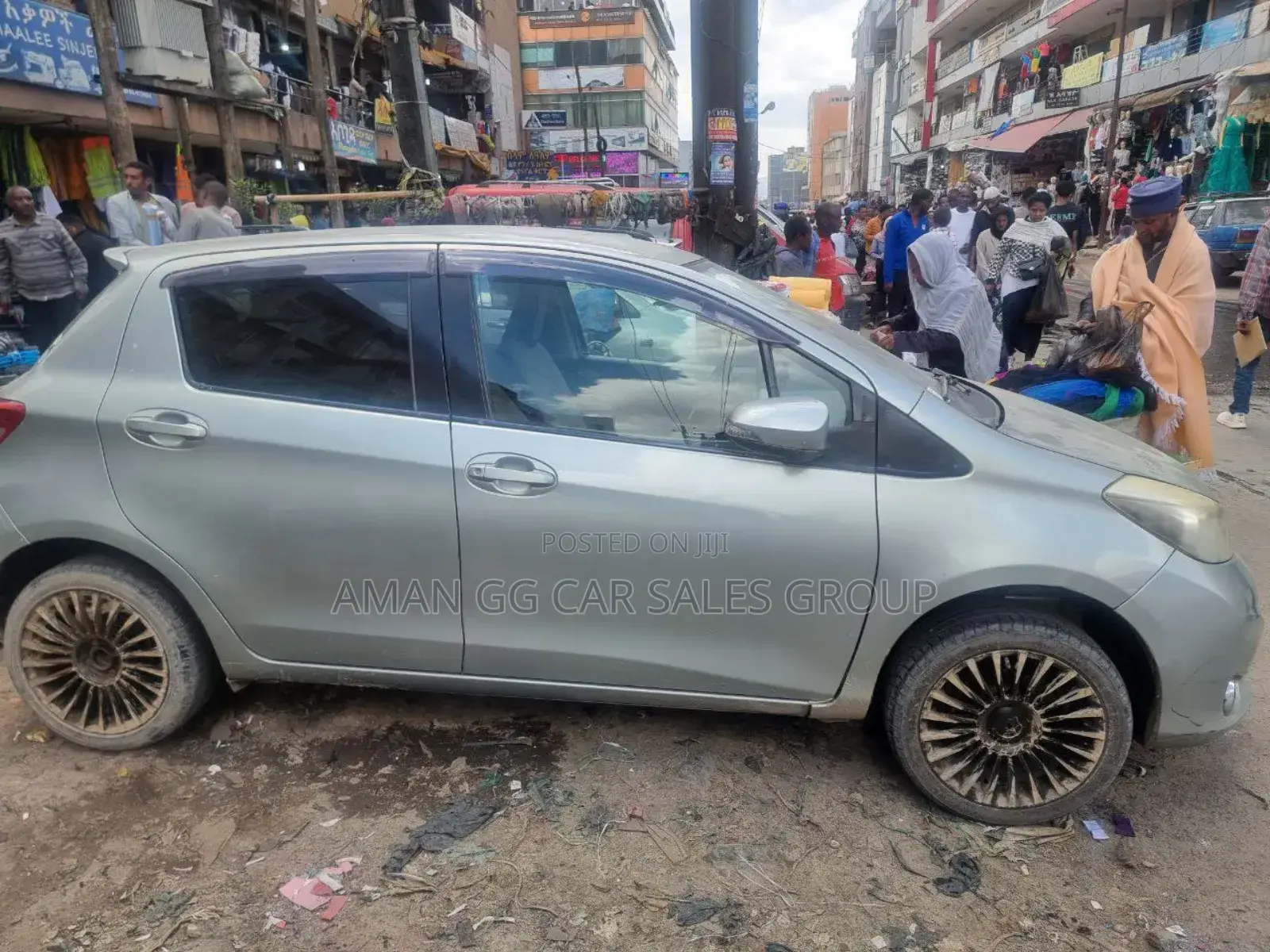 Toyota Yaris 2012 Silver