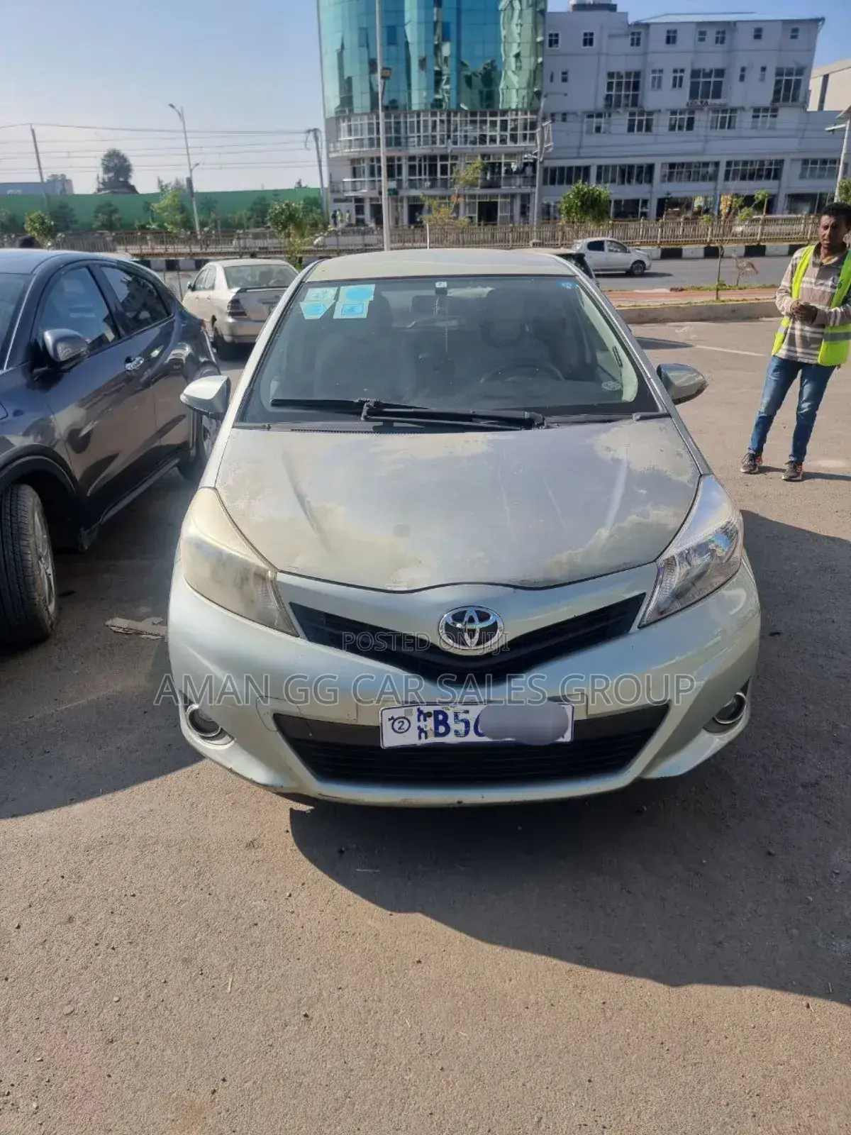 Toyota Yaris 2012 Silver