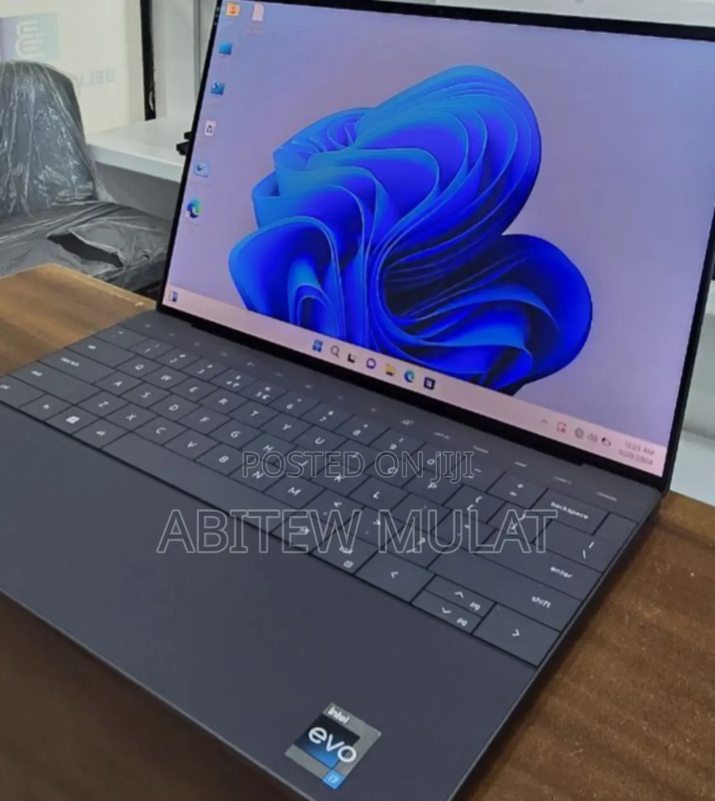 New Laptop Dell XPS 13 32GB Intel Core I7 SSD 1T