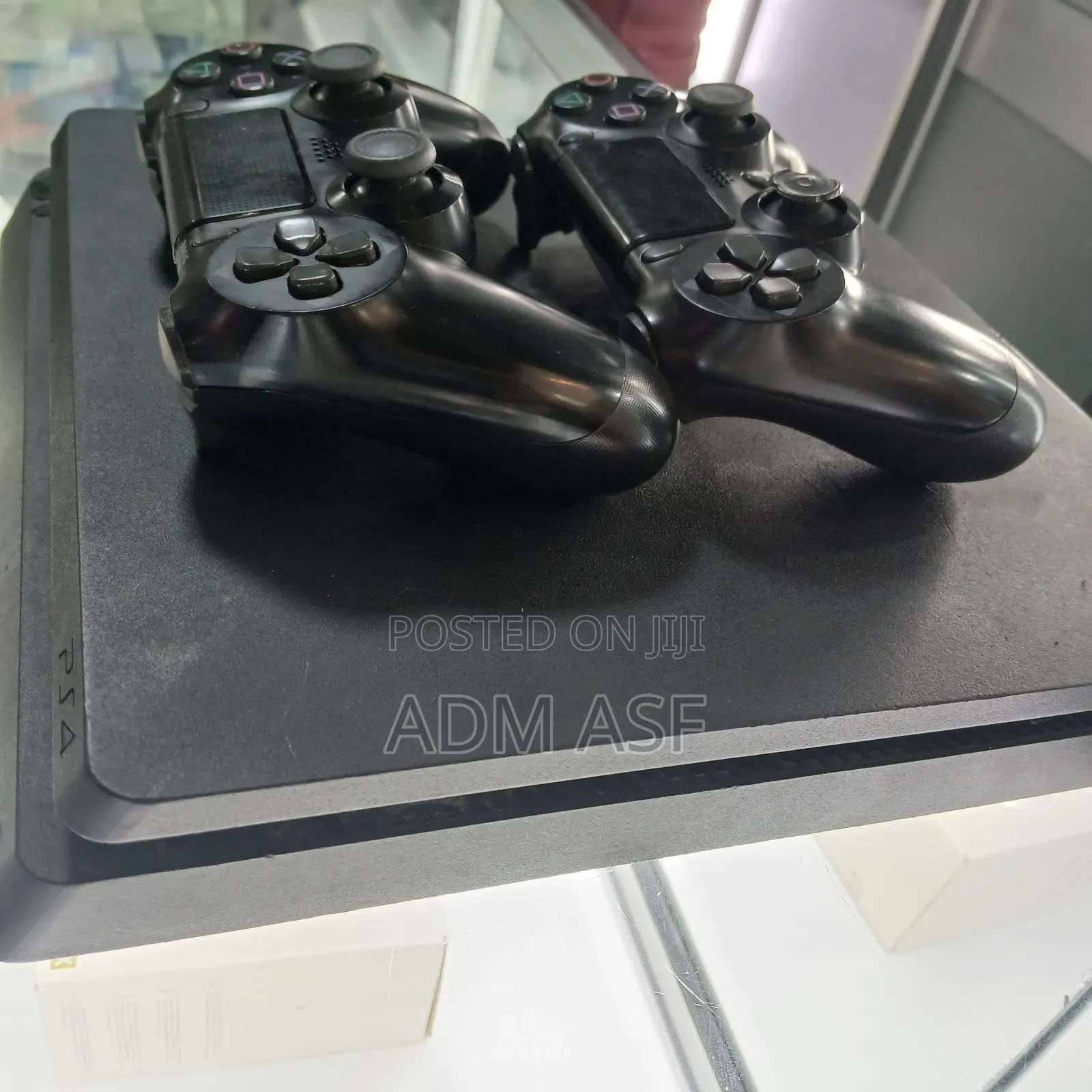 Playstation 4 Slim
