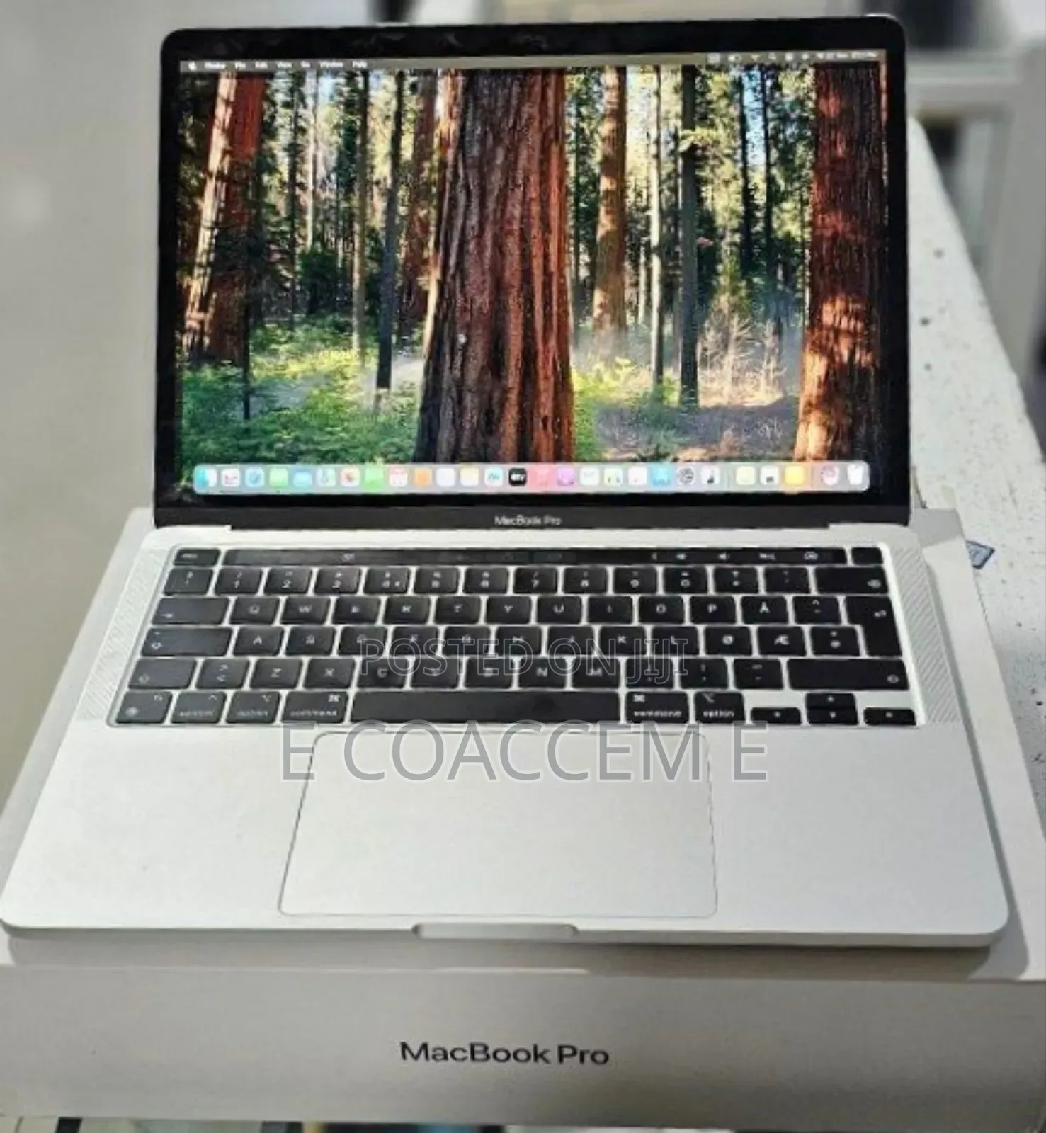 New Laptop Apple MacBook 8GB Apple M1 Pro SSD 256GB