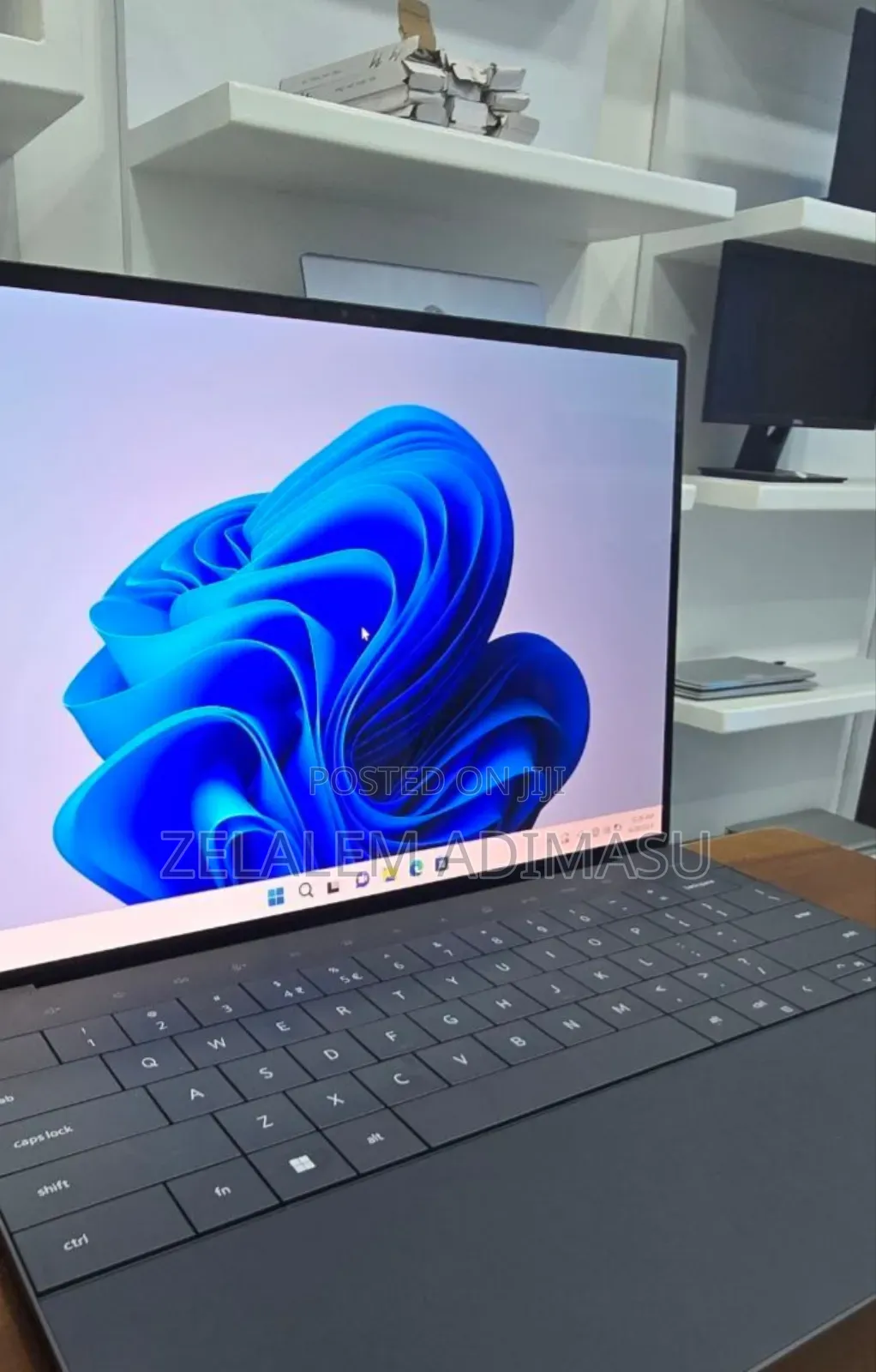 New Laptop Dell XPS 13 32GB Intel Core I7 SSD 1T