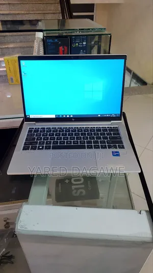 New Laptop HP EliteBook 830 G8 16GB Intel Core I7 SSD 512GB