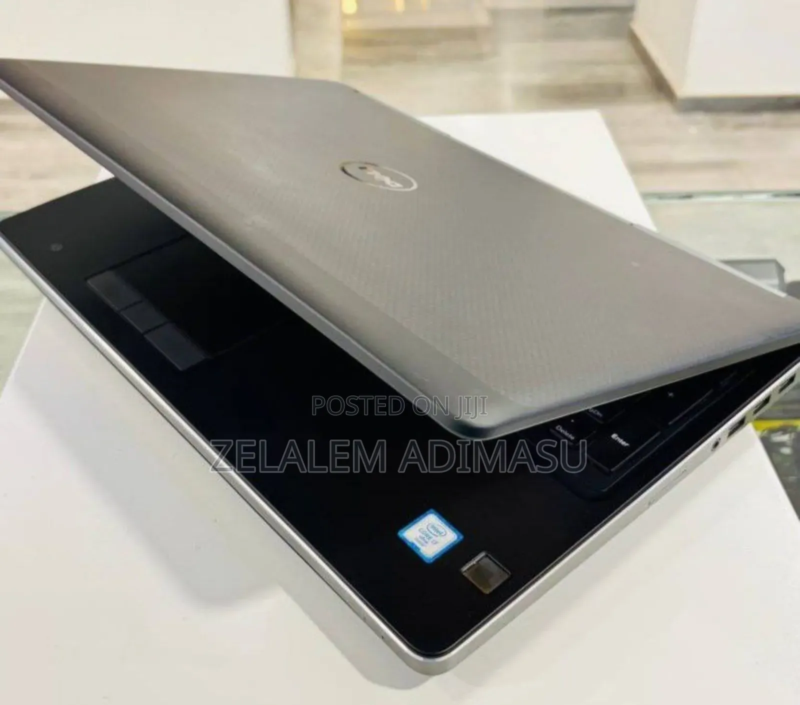 New Laptop Dell Precision 7520 16GB Intel Core I7 SSD 512GB