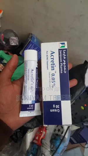 Acretin Acne Removal