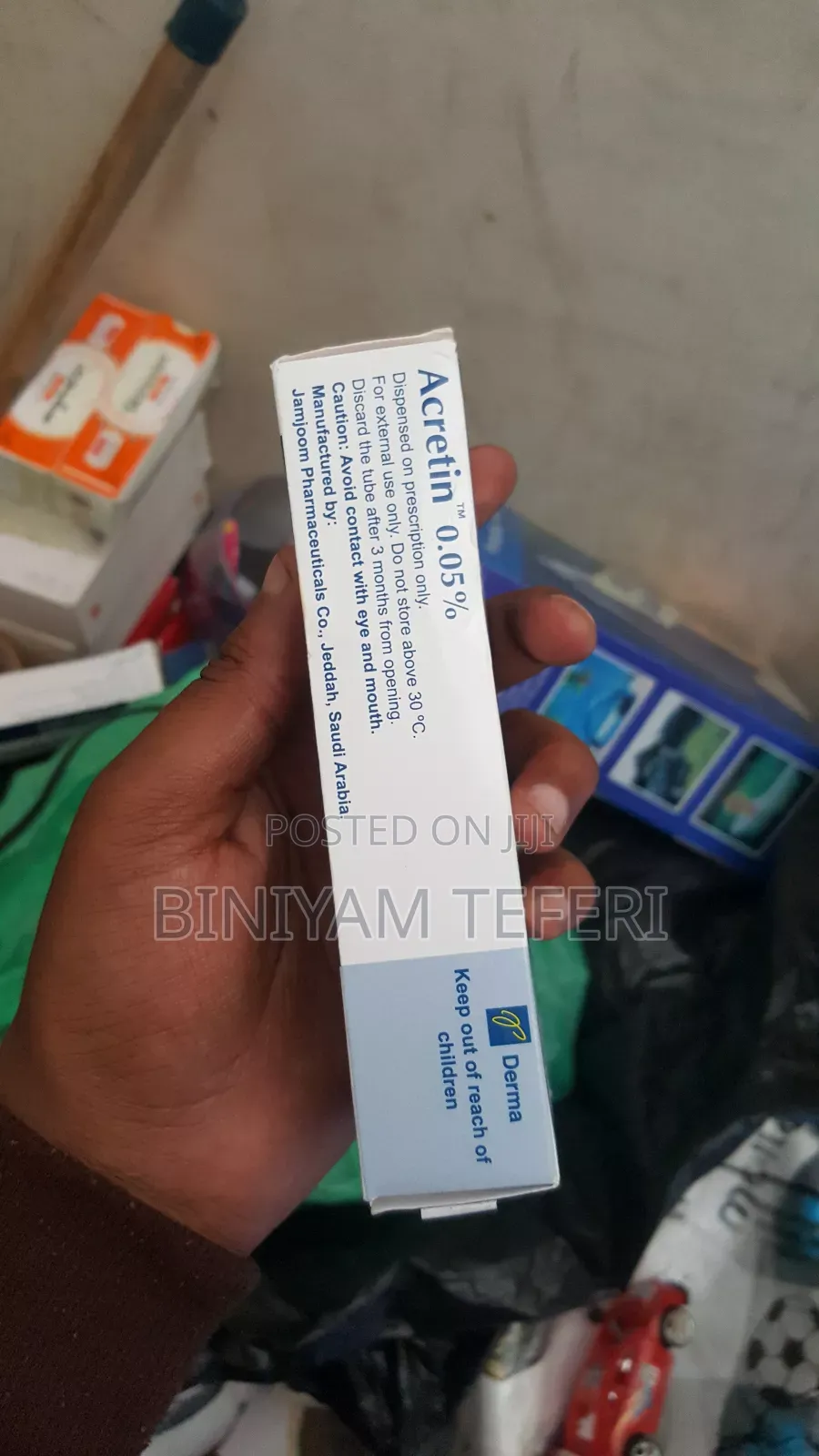 Acretin Acne Removal