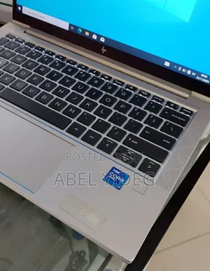 New Laptop HP EliteBook 830 G8 16GB Intel Core I7 SSD 512GB