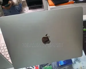 New Laptop Apple MacBook Air 2022 M2 8GB SSD 256GB