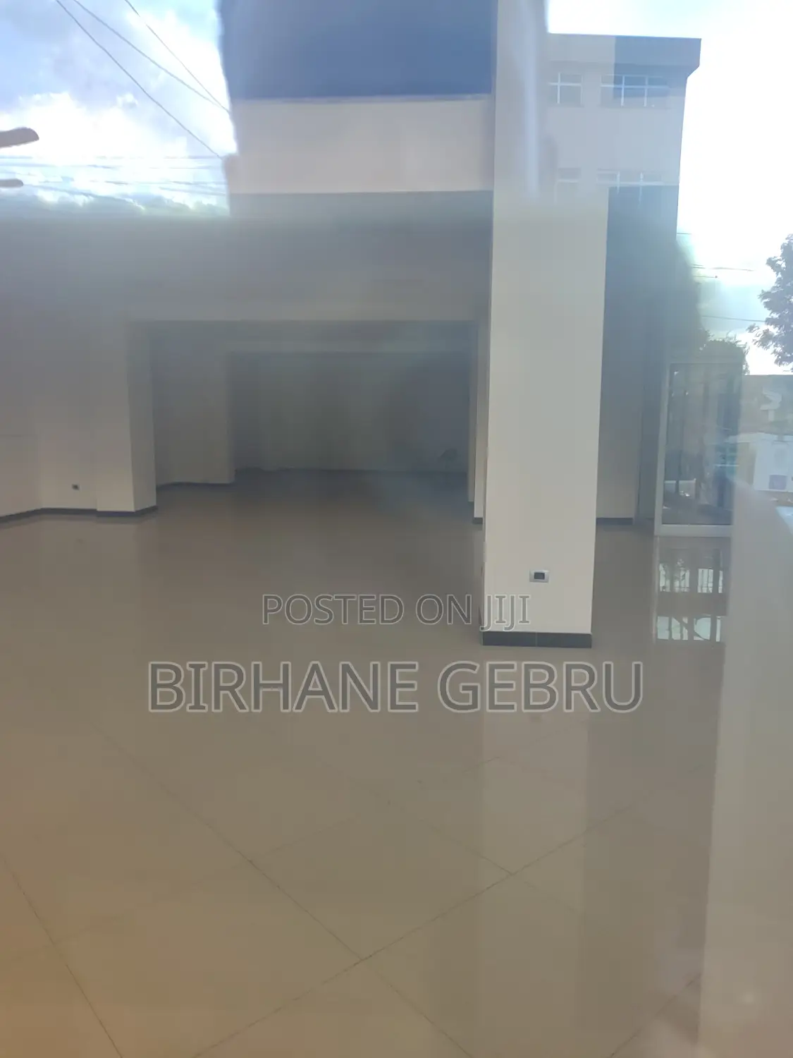 Luxury Apartiment Rent for Office