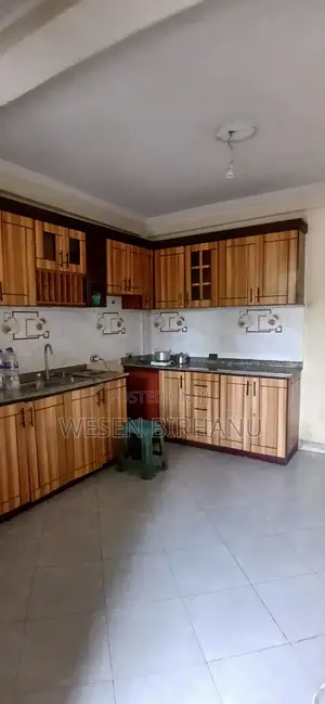 5bdrm House in 𝟕𝟐 𝐚𝐤𝐞𝐛𝐚𝐛𝐢, Bole for rent