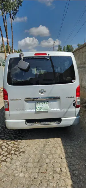 Toyota HiAce 2007 Silver
