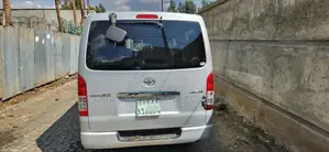 Toyota HiAce 2007 Silver