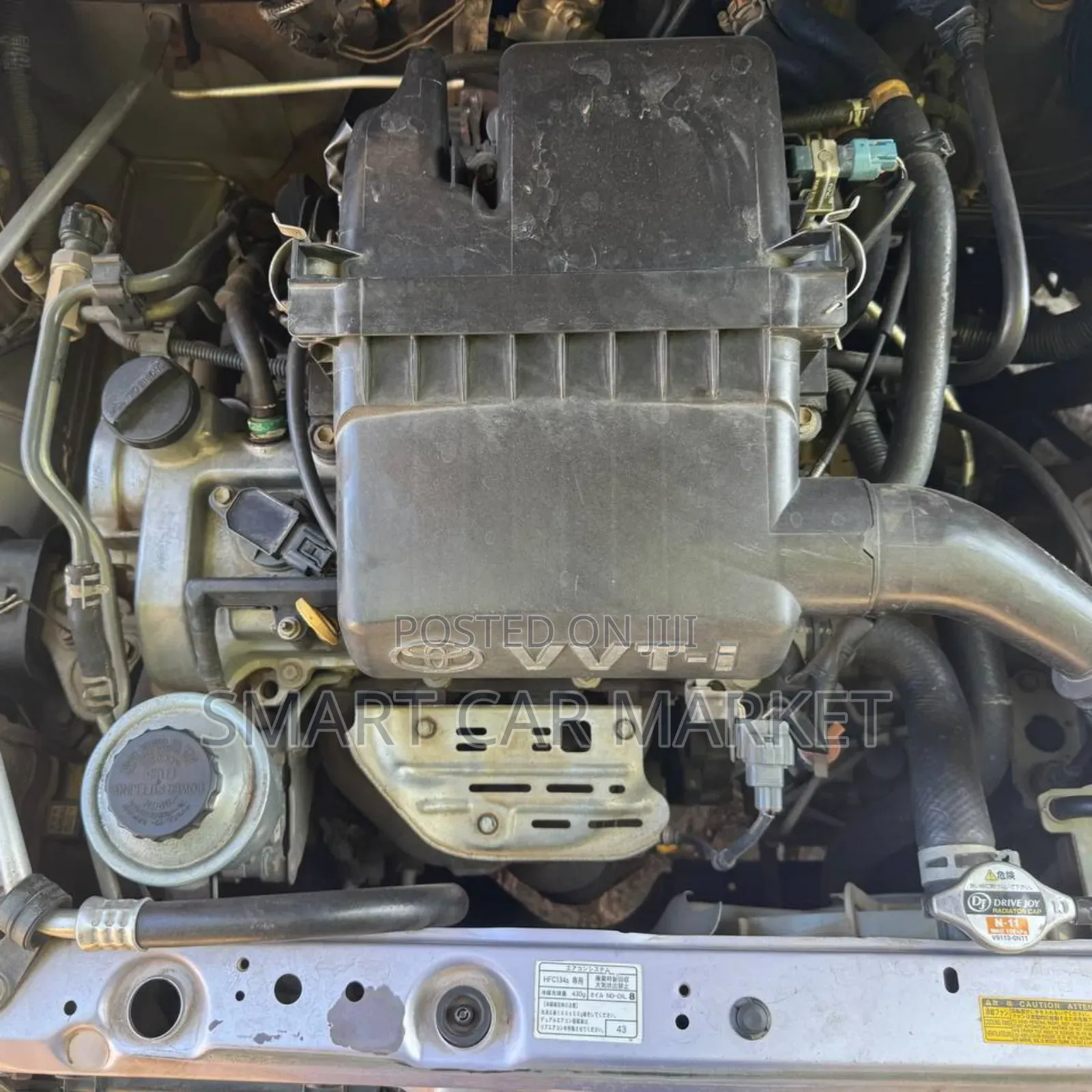 Toyota Vitz 2004 Silver