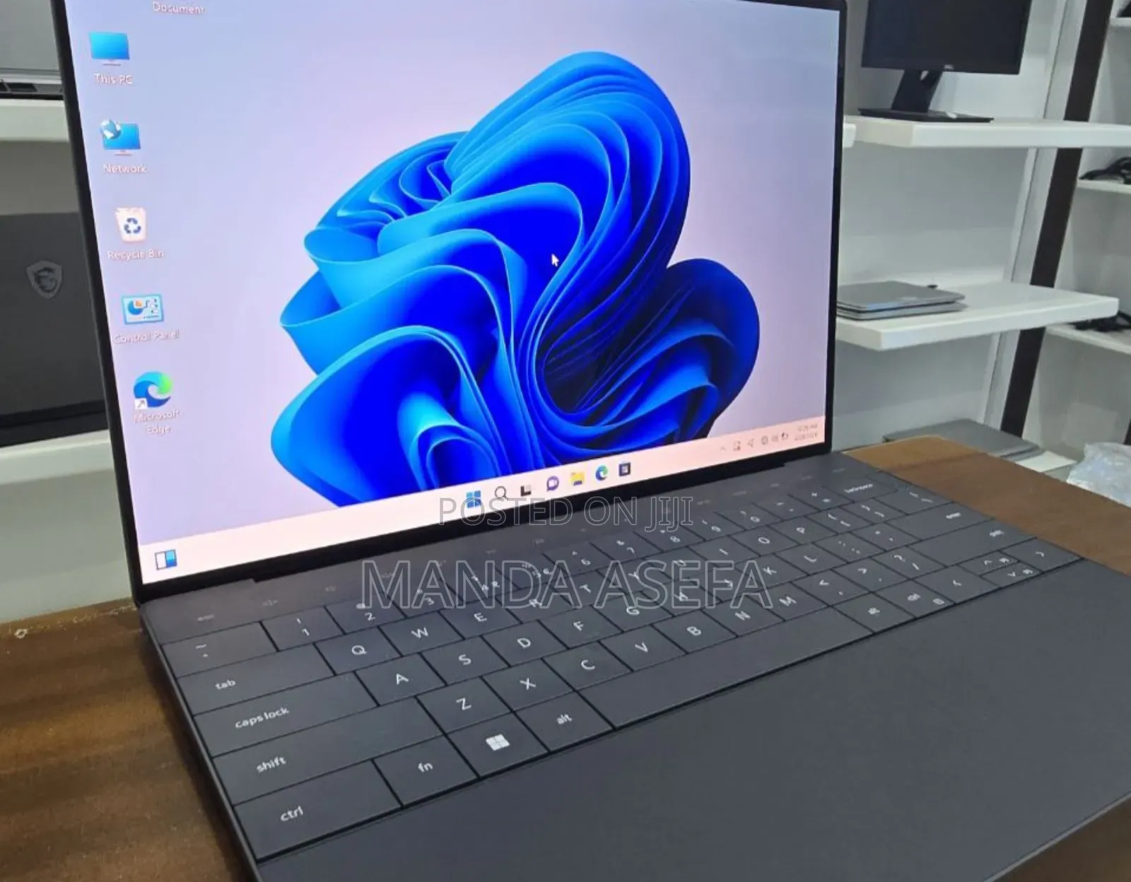 New Laptop Dell XPS 13 32GB Intel Core I7 SSD 1T