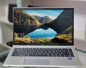 New Laptop HP EliteBook 830 G8 16GB Intel Core I7 SSD 512GB