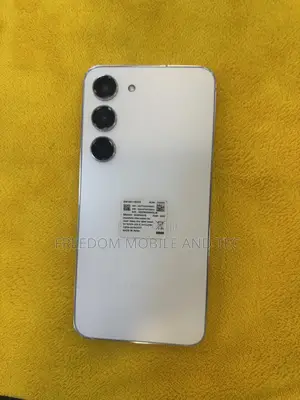 Photo - New Samsung Galaxy S23 128 GB White