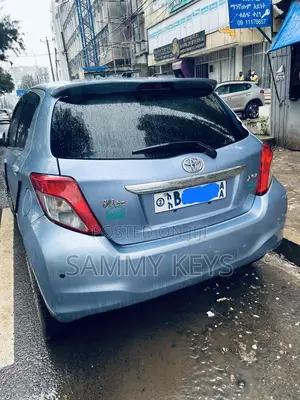 Toyota Yaris 2011 Blue