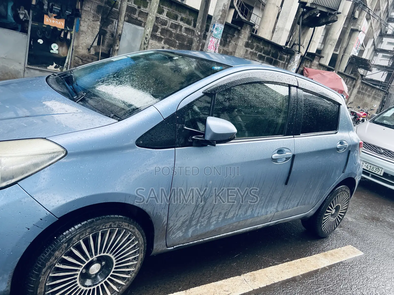 Toyota Yaris 2011 Blue