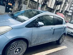 Toyota Yaris 2011 Blue