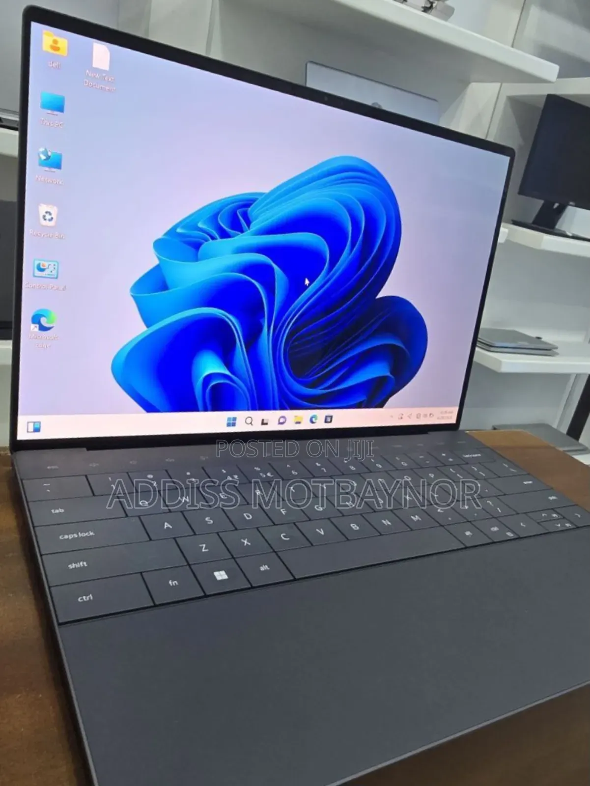 New Laptop Dell XPS 15 16GB Intel Core I7 SSD 512GB