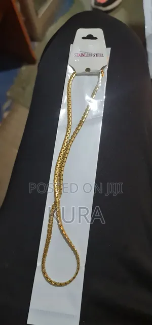 የ 6 ወር ዋስትና ያላቸዉ የማይለቁ ሀብሎች ከነ አጫዋቹ 700 ብር