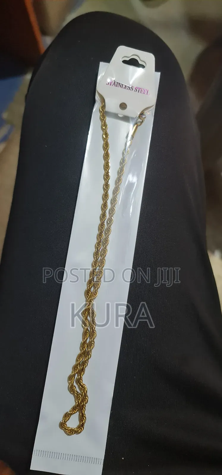 የ 6 ወር ዋስትና ያላቸዉ የማይለቁ ሀብሎች ከነ አጫዋቹ 700 ብር