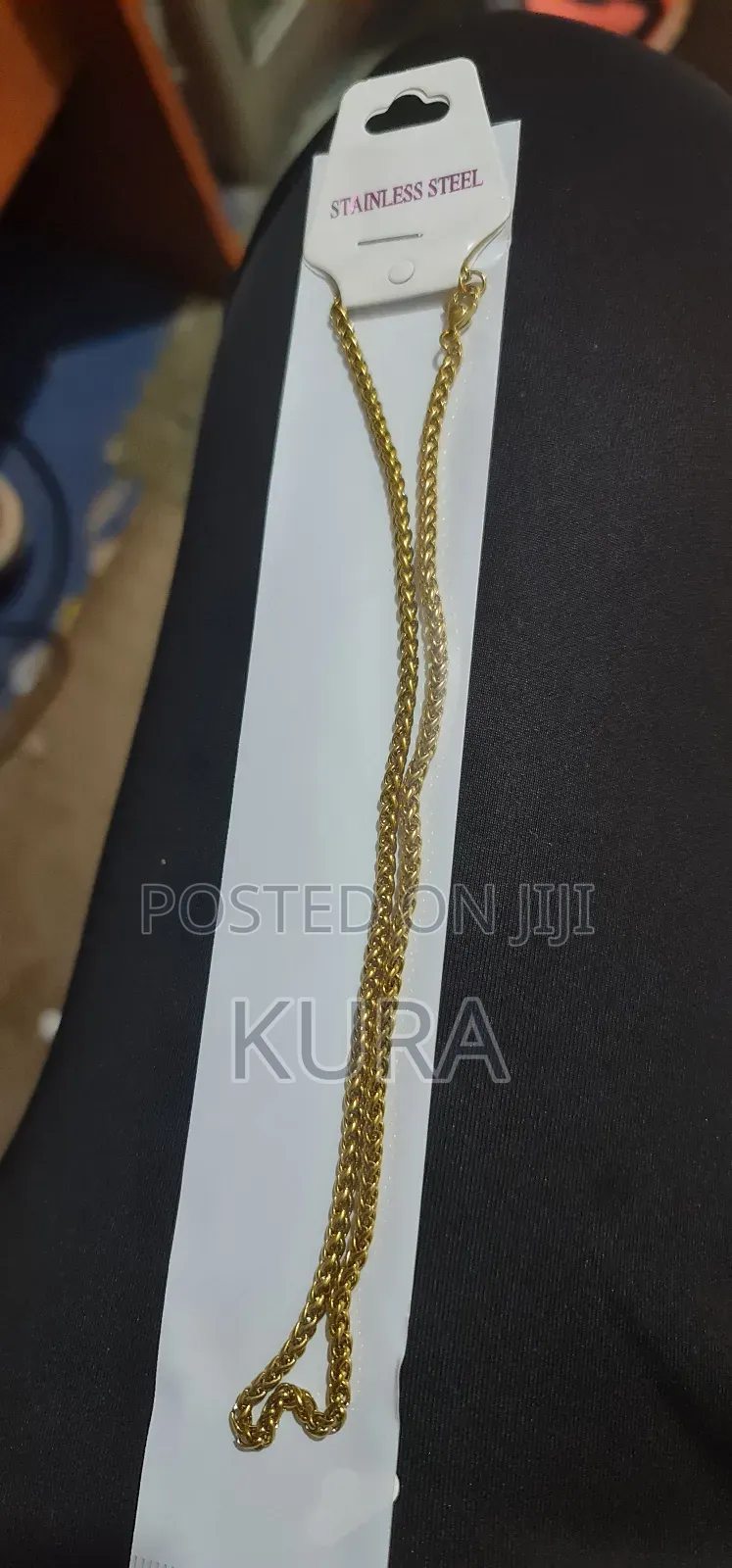 የ 6 ወር ዋስትና ያላቸዉ የማይለቁ ሀብሎች ከነ አጫዋቹ 700 ብር