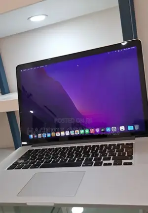 New Laptop Apple MacBook Pro 2015 16GB Intel Core I7 SSD 256GB