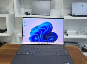 New Laptop Dell XPS 13 32GB Intel Core I7 SSD 1T