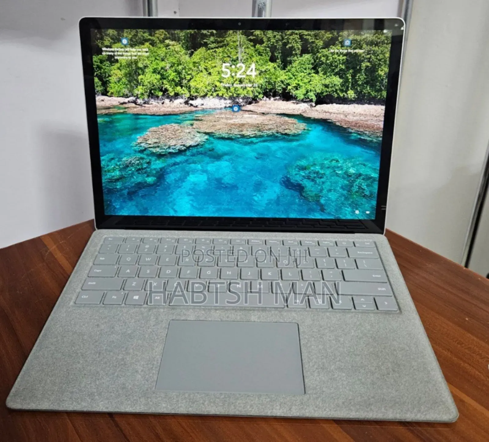 New Laptop Microsoft Surface 2 8GB Intel Core i5 SSD 256GB