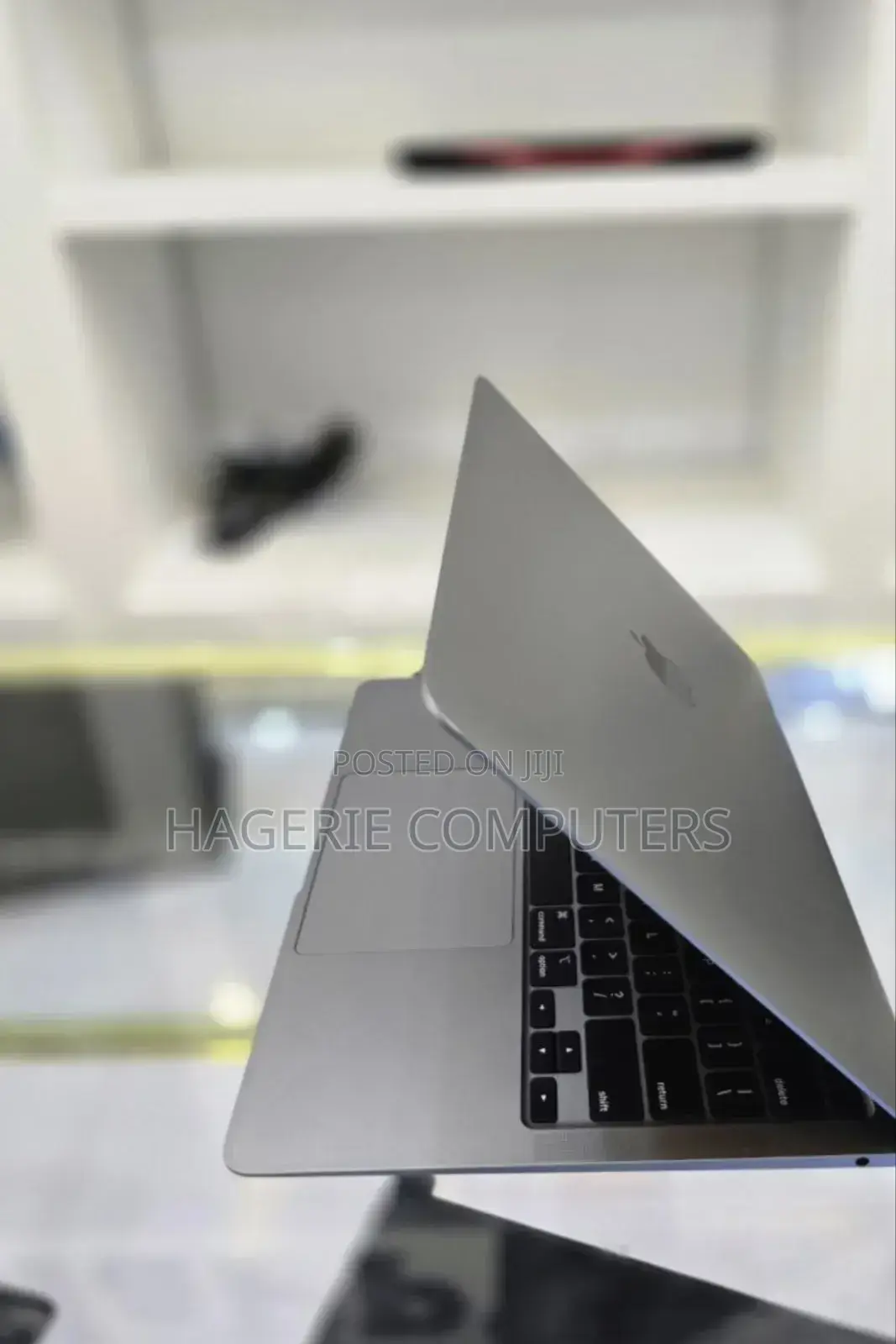 New Laptop Apple MacBook Air 2020 M1 8GB Apple M1 SSD 256GB