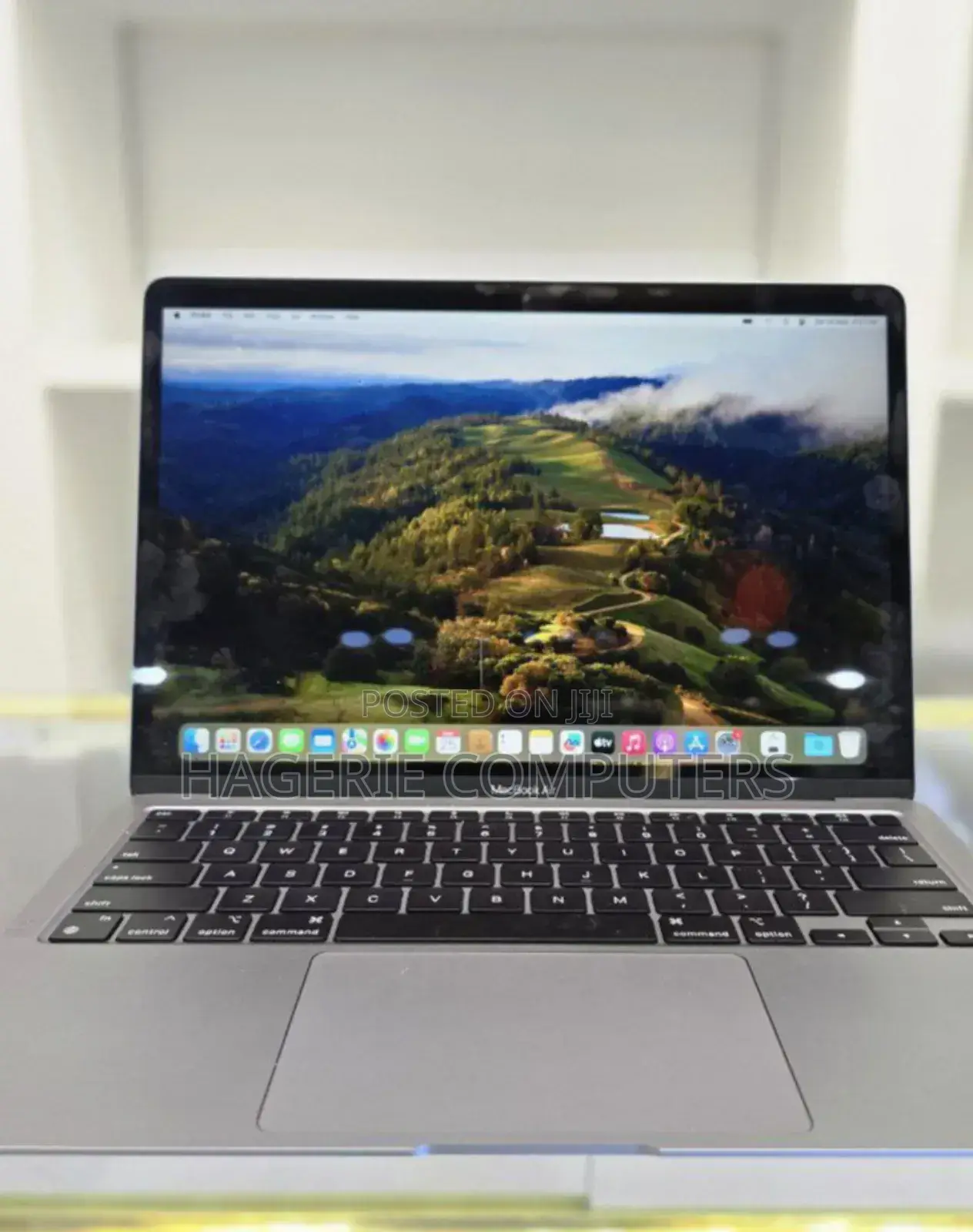 New Laptop Apple MacBook Air 2020 M1 8GB Apple M1 SSD 256GB