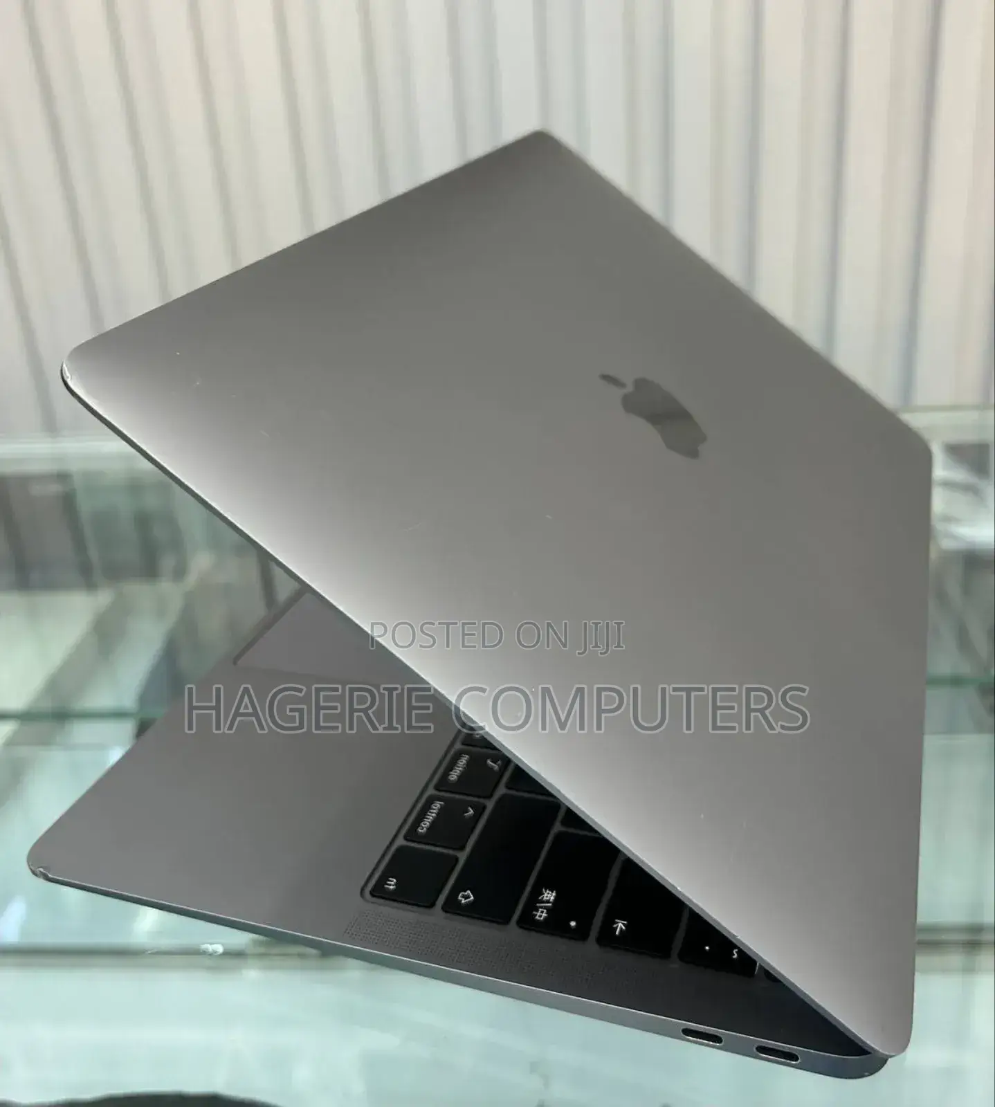 New Laptop Apple MacBook Air 2019 8GB Intel Core I5 SSD 256GB