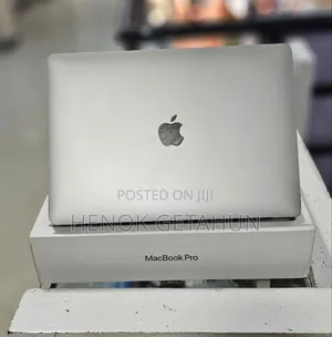 New Laptop Apple MacBook Pro 2020 M1 8GB Apple M1 SSD 256GB