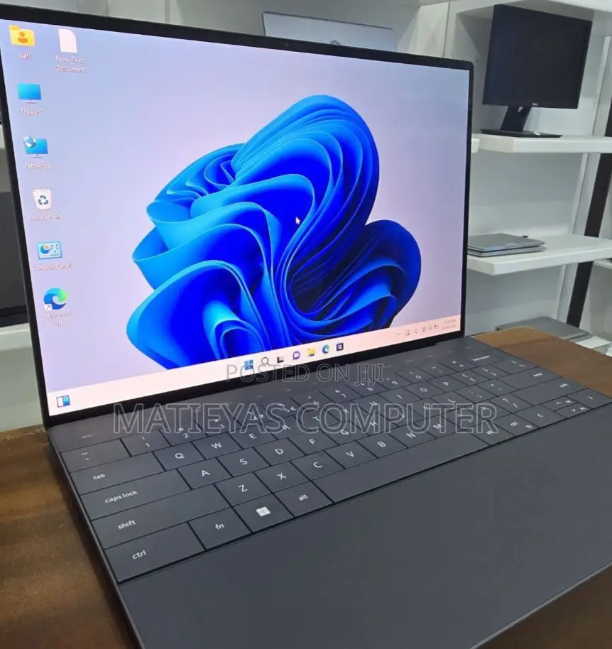 New Laptop Dell XPS 13 32GB Intel Core I7 SSD 1T