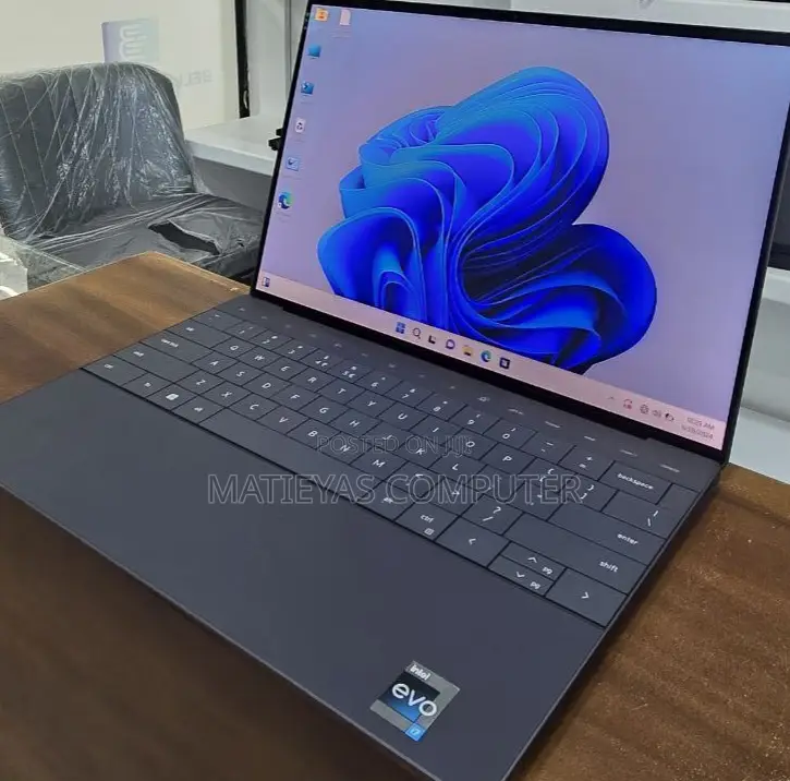 New Laptop Dell XPS 13 32GB Intel Core I7 SSD 1T