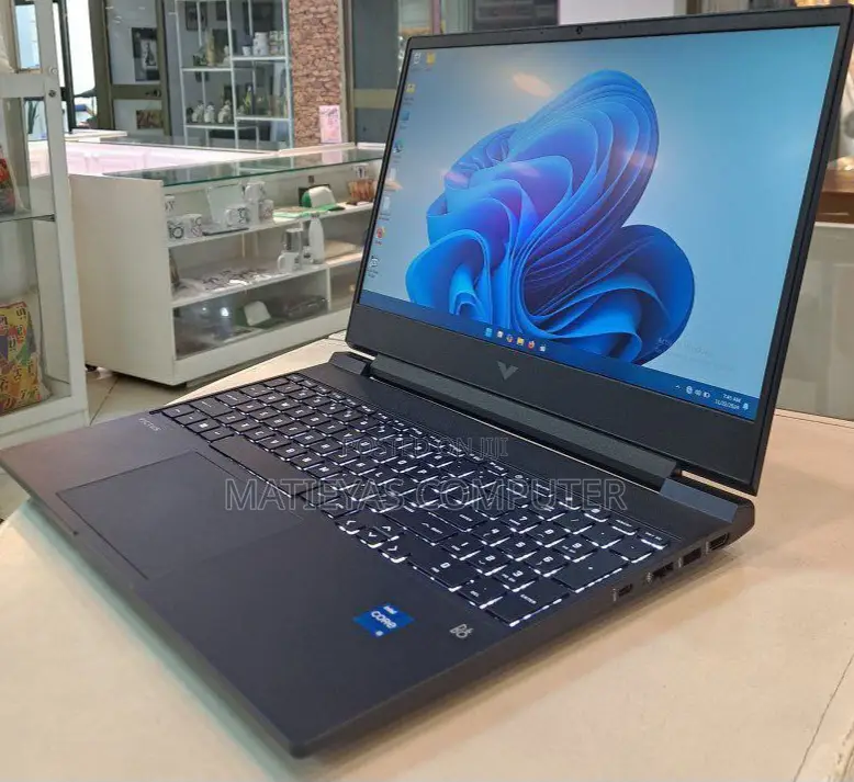 New Laptop HP Victus 15 8GB Intel Core I5 SSD 1T