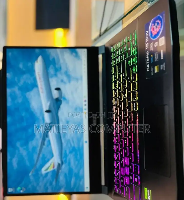 New Laptop MSI Katana 15 16GB Intel Core I7 SSD 1T