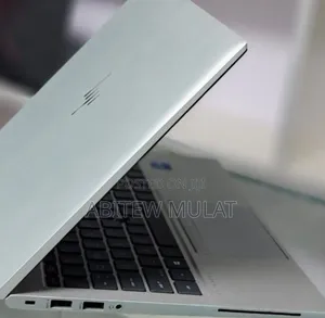 New Laptop HP EliteBook 830 G8 16GB Intel Core I7 SSD 512GB