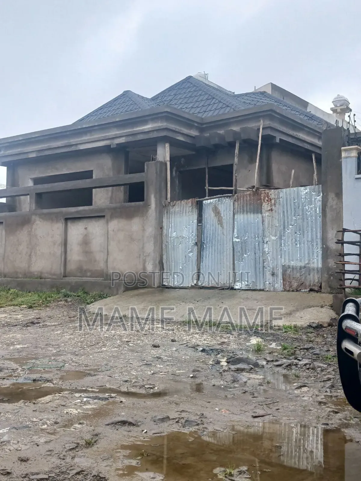 5bdrm Villa in Addis Abeba, Bole for sale