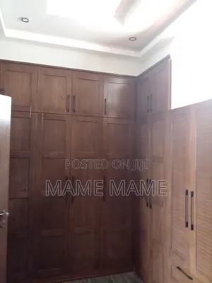 10bdrm House in Addis Abeba, Bole for sale