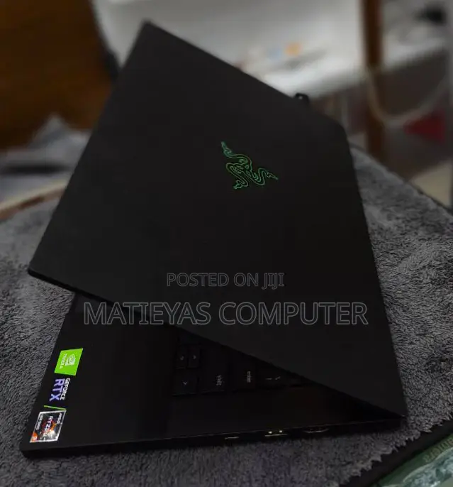 New Laptop Razer Blade 16GB AMD Ryzen 9 SSD 1T