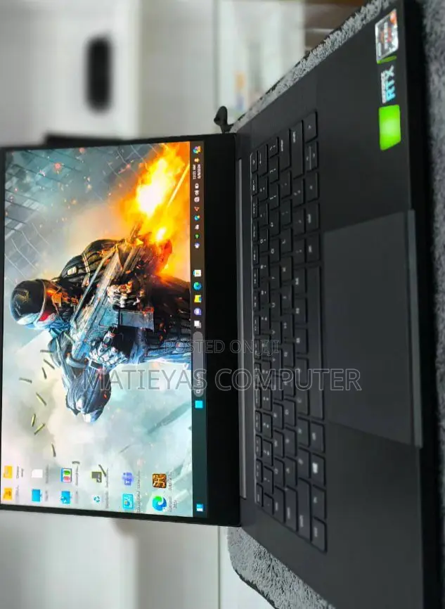 New Laptop Razer Blade 16GB AMD Ryzen 9 SSD 1T
