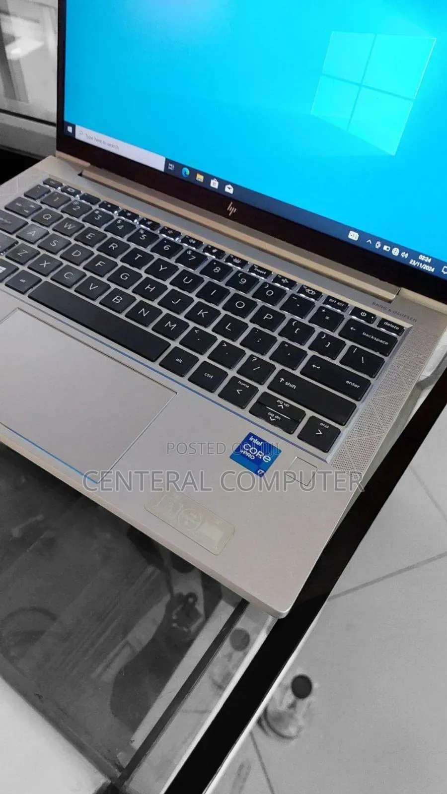 New Laptop HP EliteBook 1040 G8 16GB Intel Core i7 SSD 512GB