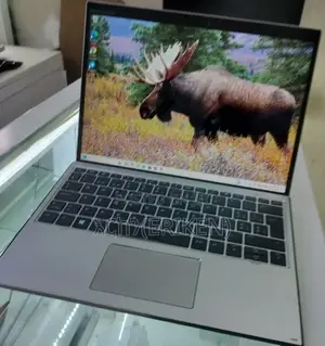 Photo - New Laptop HP Elite X2 1012 16GB Intel Core I5 SSD 256GB